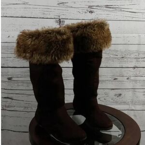 Ladies knee high boots